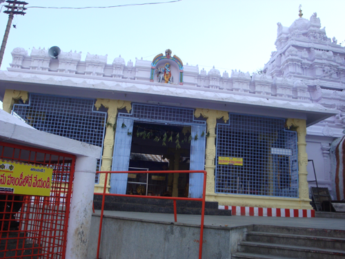 Information Kurumurthy temple is located on a hillock near ammapuram village. The presiding deity is Lord Venkateswara  